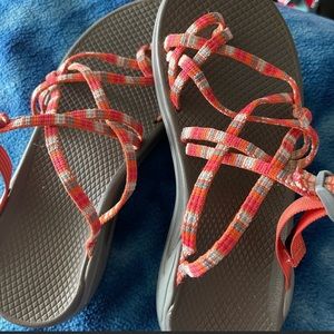 chaco size 8